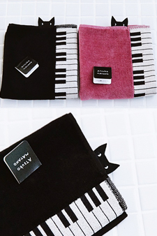 (피아노 시리즈) 피아노 건반을 수놓은 손수건